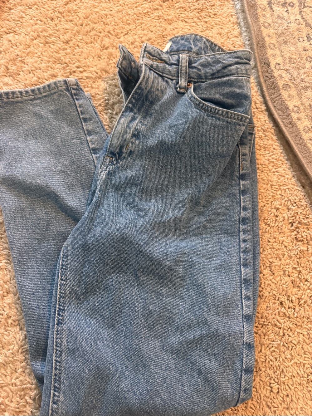 H&M Women's Straight Leg Light Blue Denim Jeans